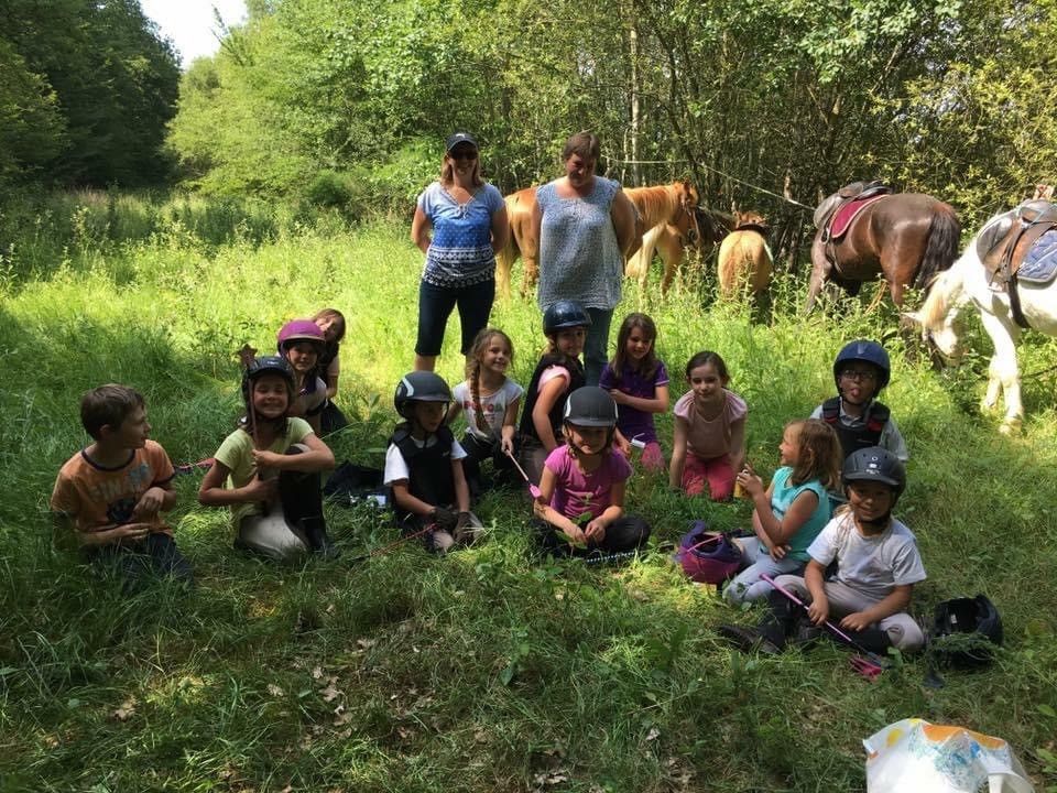 blockValue.e93b0019-444c-4f26-bf73-c361e071f5ba.cards.2.image_alt